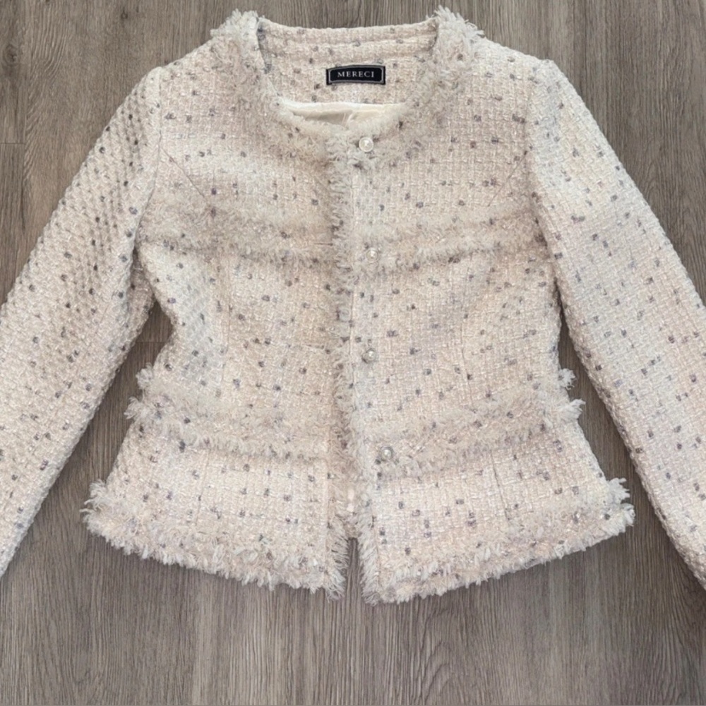Chic Tweed Jacket with Fringe Details